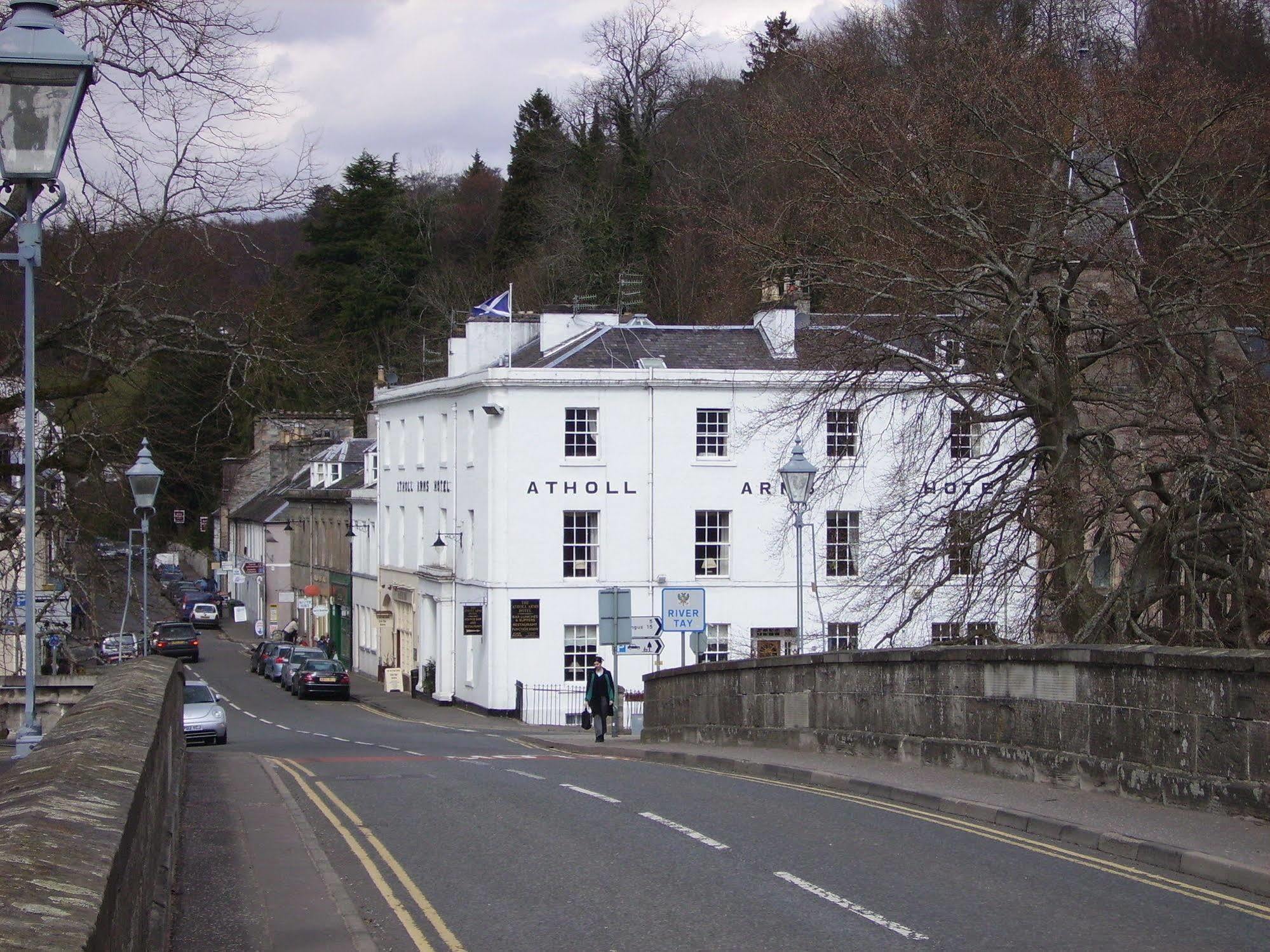 Atholl Arms Hotel Dunkeld Extérieur photo